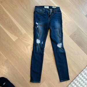 Frame Denim Stretchy Skinny Ankle Denim 23